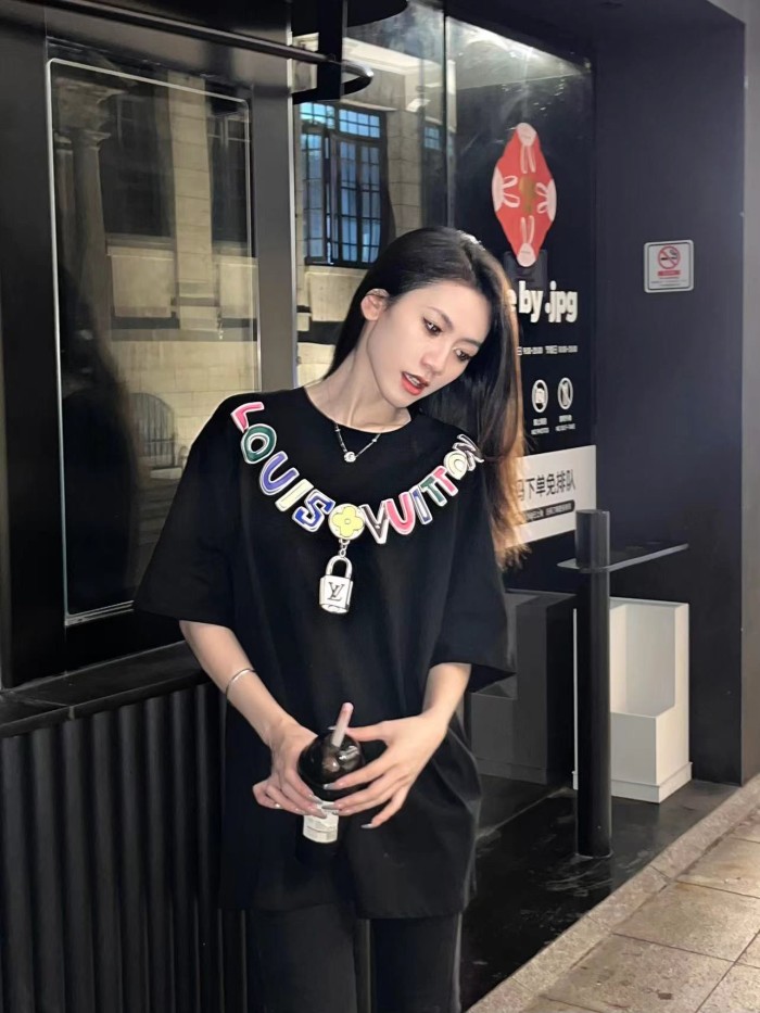 Clothes Louis Vuitton 283