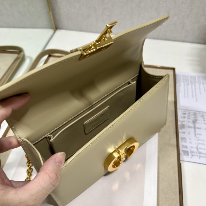 Handbag Dior 9334 size 21.5×12×6 cm