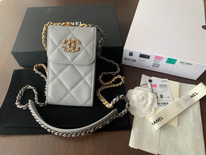 Handbag Chanel AP1773 size 18.5cmx10cmx2.5 cm