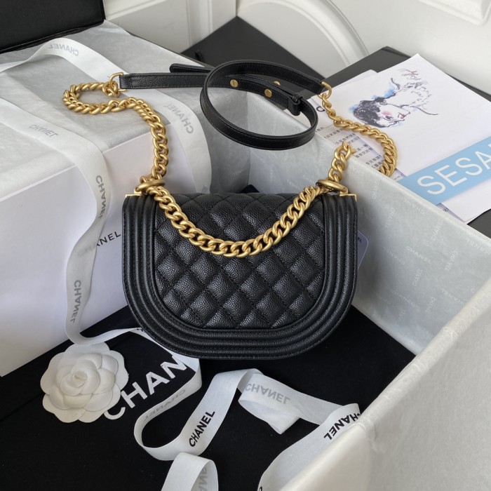 Handbag Chanel AS3350 size 18x12.5x6 cm