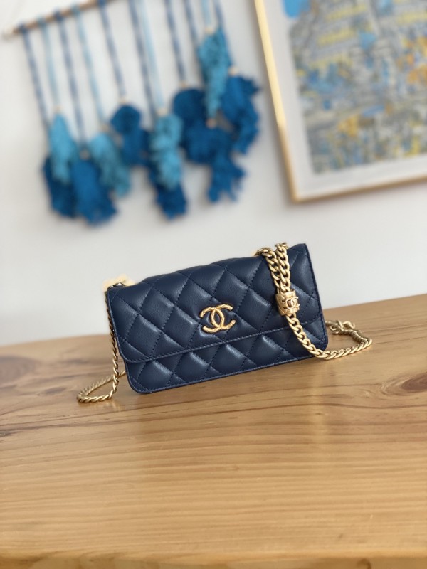 Handbag Chanel 81224 size 16 cm