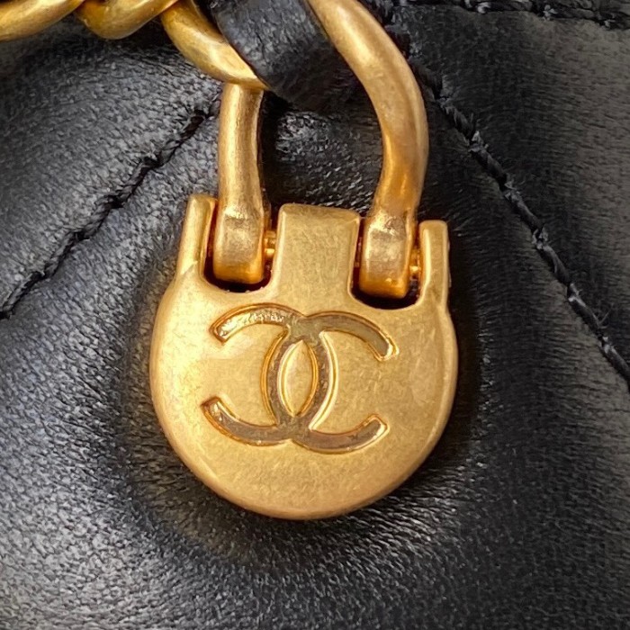 Handbag Chanel AS2855 size 19x13x6 cm