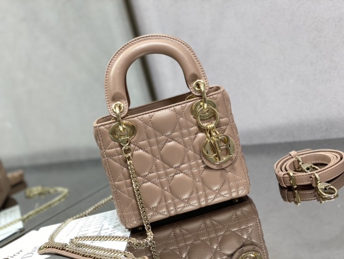 Handbag Dior size 17 cm