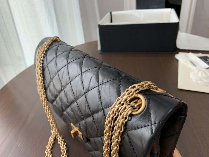 Handbag Chanel size 28 cm