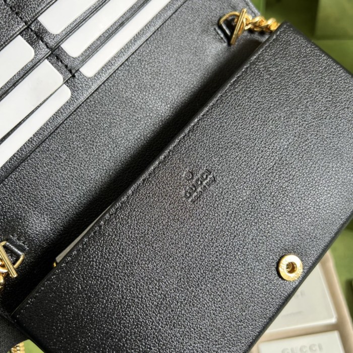 Handbag Gucci 676155 size 19*10*4 cm