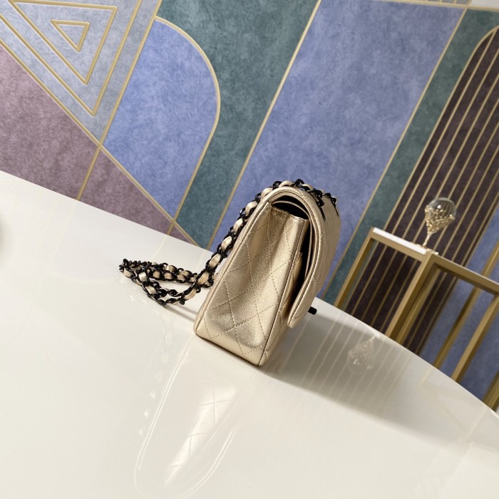 Handbag Chanel 112 size 25 cm