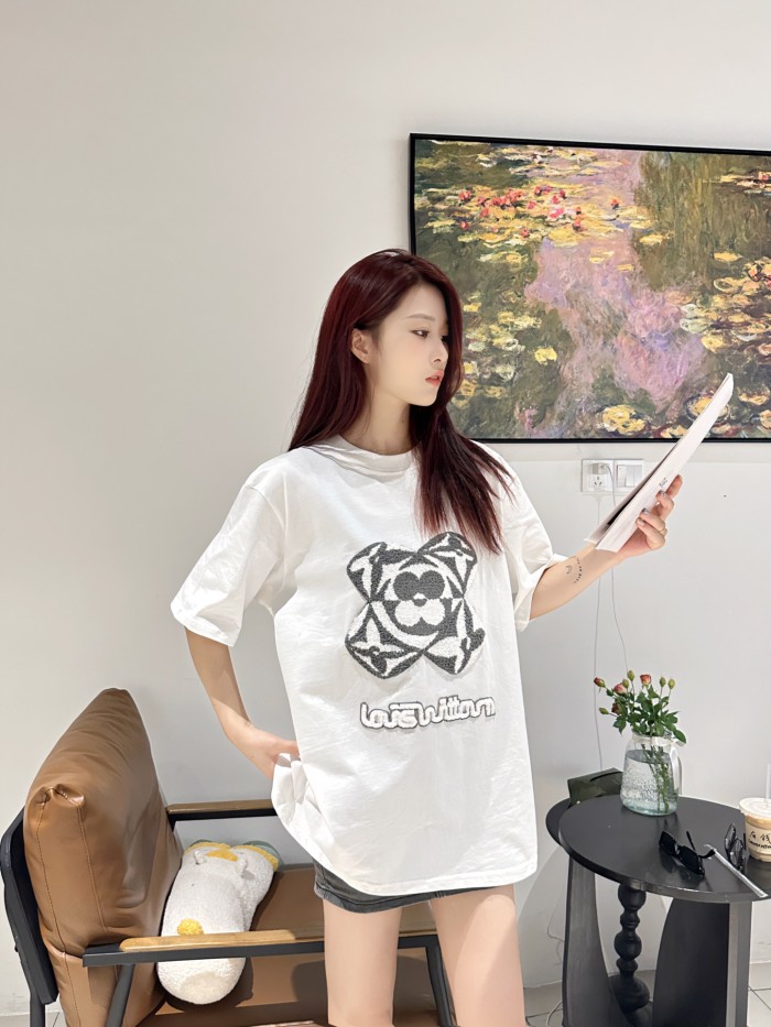 Clothes Louis Vuitton 348