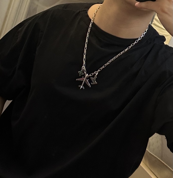 Clothes Louis Vuitton 76