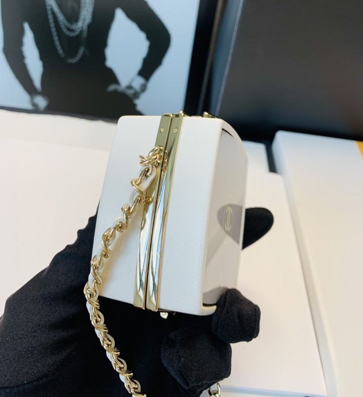 Handbag Chanel size 8*8*4 Cm
