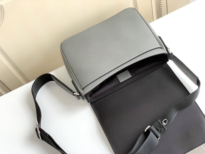 Handbag Louis Vuitton M30851 size 26 x 20 x 7cm