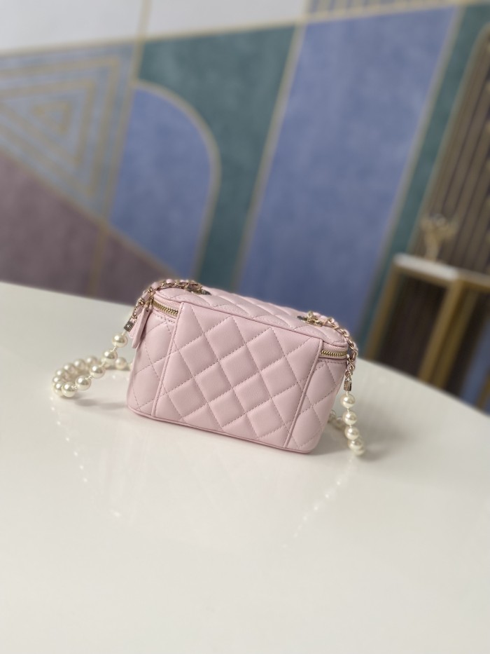 Handbag Chanel 81192 size 9.5-17-8 𝗰𝗺