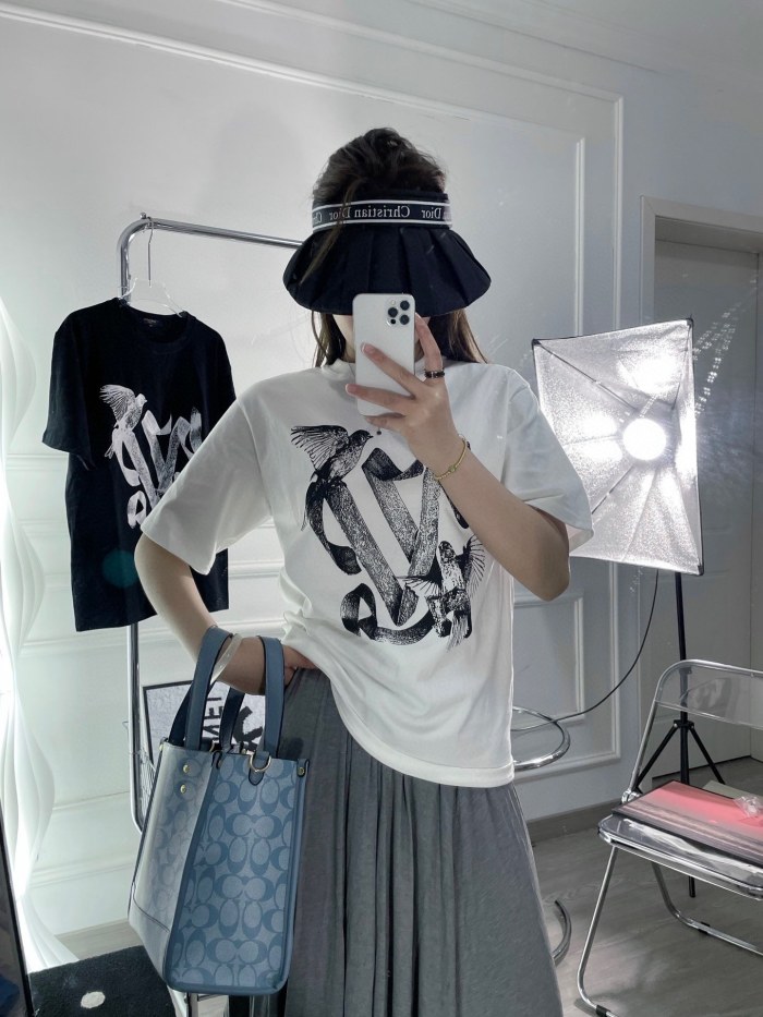 Clothes Louis Vuitton 235