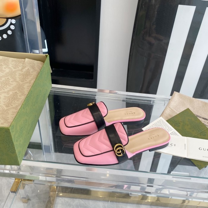 Gucci Leather slipper Women 9