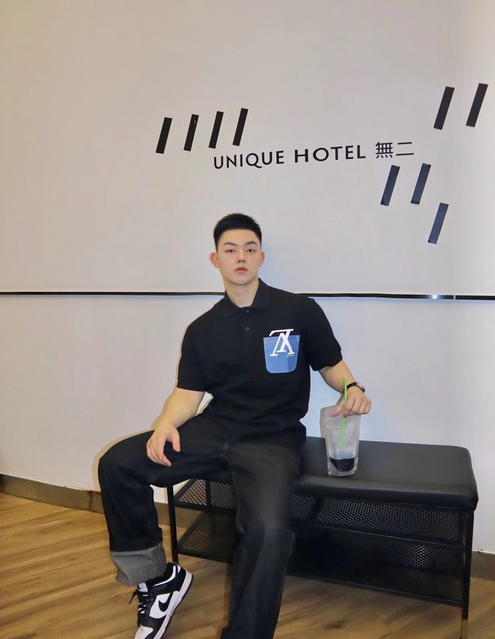 Clothes Louis Vuitton 151