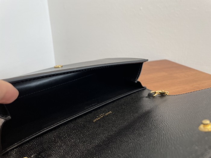 Handbags SAINT LAURENT 607788 size 19x12x4 cm