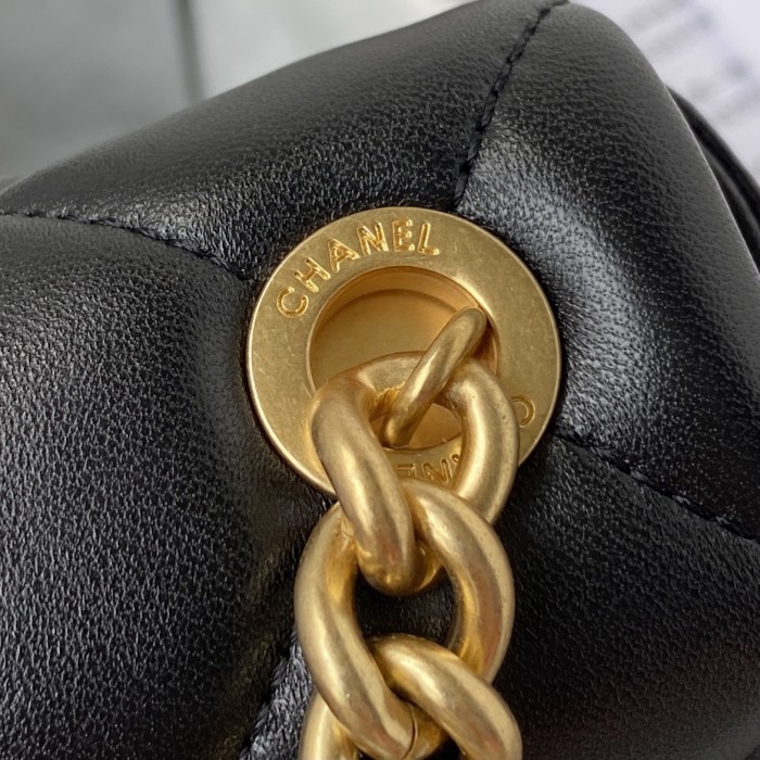 Handbag Chanel AS2734 size 14X19X4 Cm