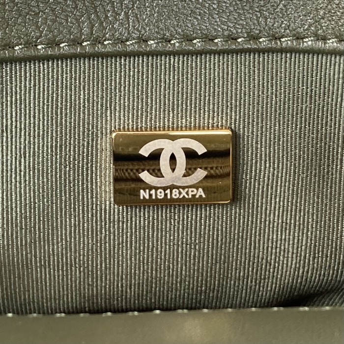 Handbag Chanel size 30 cm