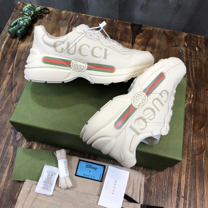 Gucci Rhyton sneaker 33