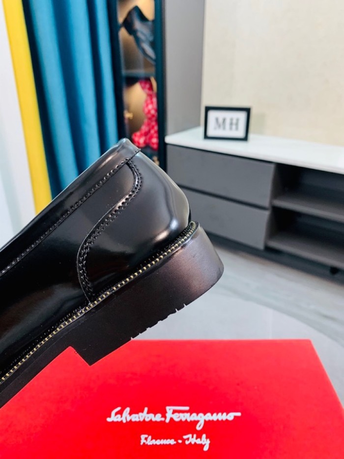 Salvatore Ferragamo Boots 33