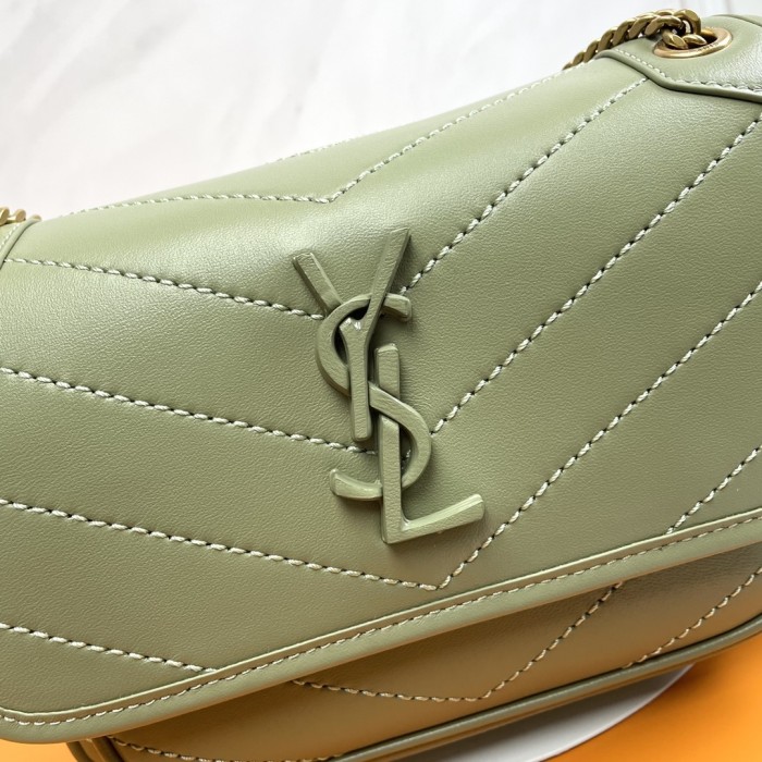 Handbags SAINT LAURENT 533037 size 22x16.5x7.5 cm