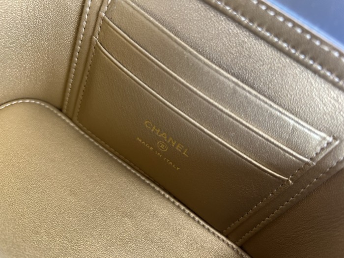 Handbag Chanel AP2303 size 17cmx9.5cmx8 cm