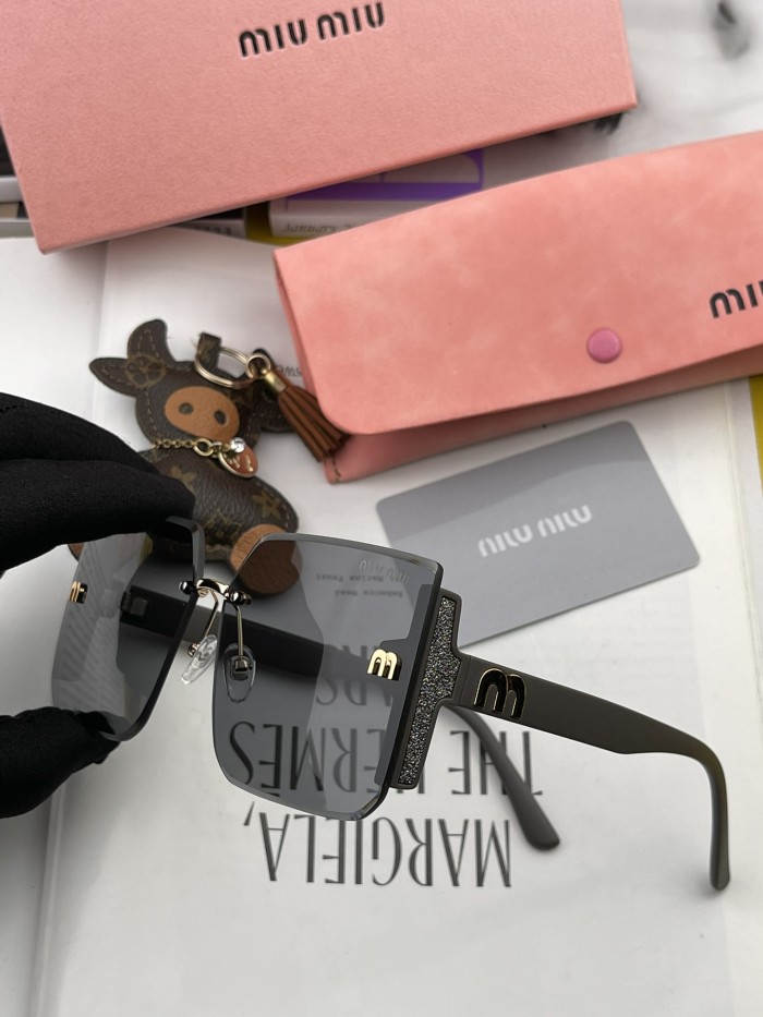 sunglasses Miu Miu MM4294