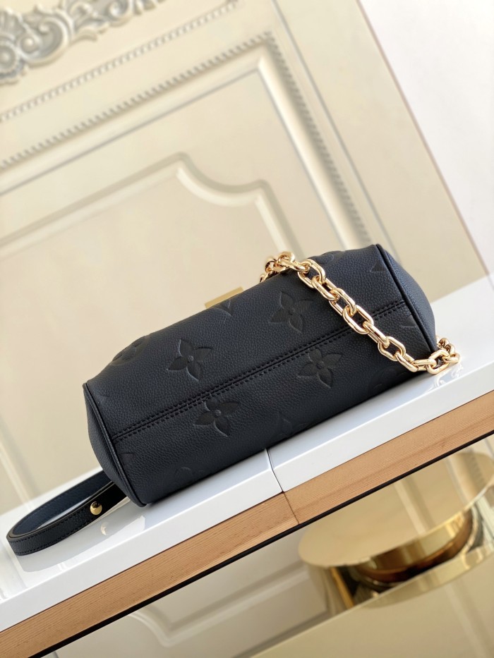 Handbag Louis Vuitton M45813 size 24 x 14 x 9 cm