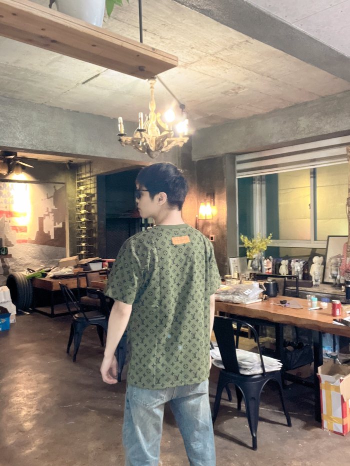 Clothes Louis Vuitton 89