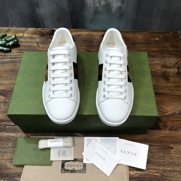 Gucci Ace Embroidered Love