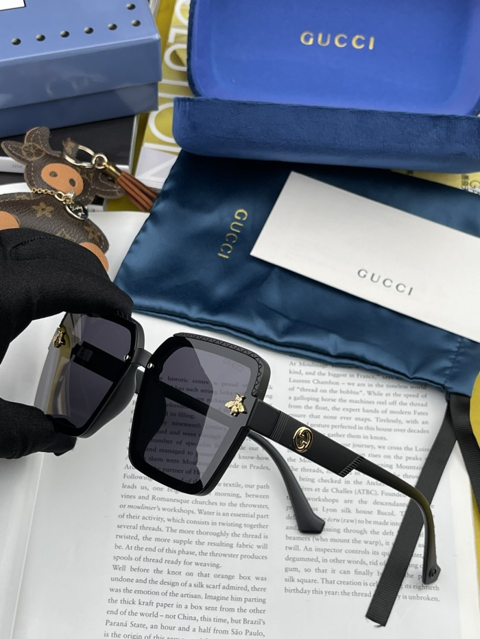 Sunglasses Gucci G1625