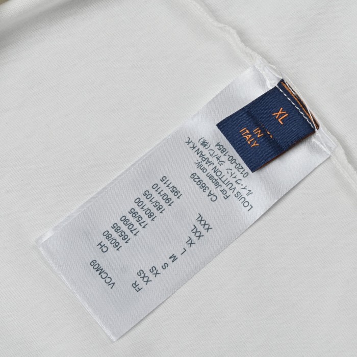 Clothes Louis Vuitton 22