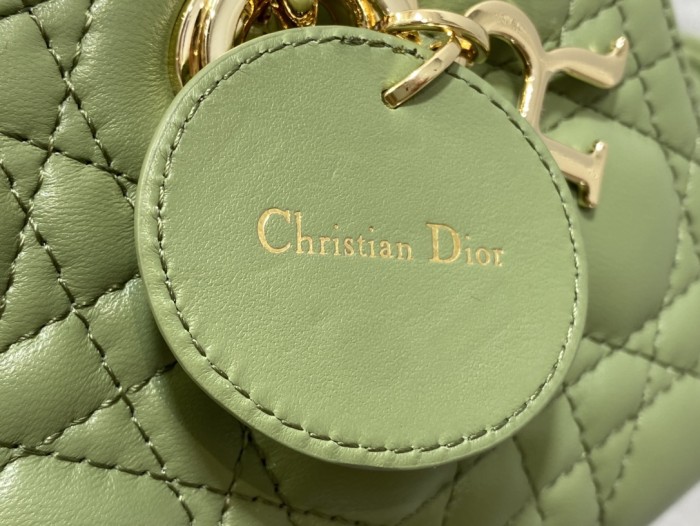 Handbag Dior size 22.5*6*11.5 cm