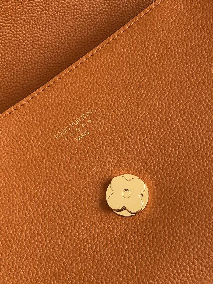 Handbag Louis Vuitton M58968 size 25 x 17.5 x 8 cm