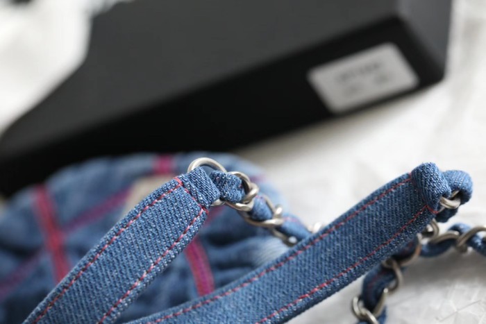 Handbag Chanel size 22 cm