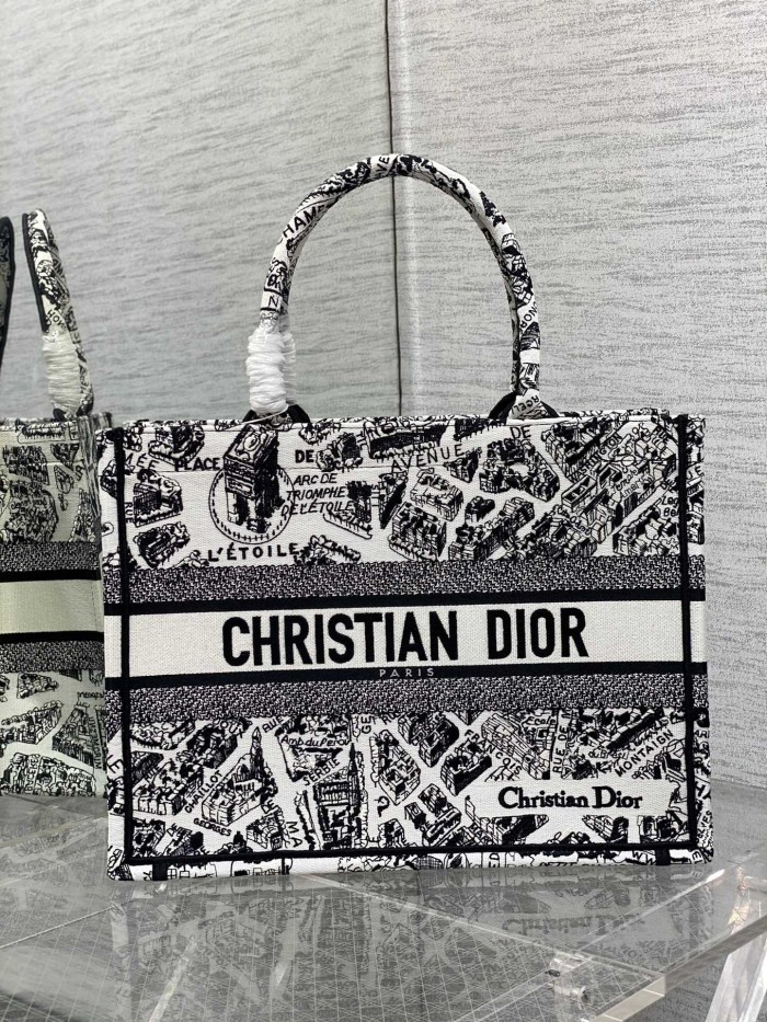 Handbag Dior size 36*18*28 cm