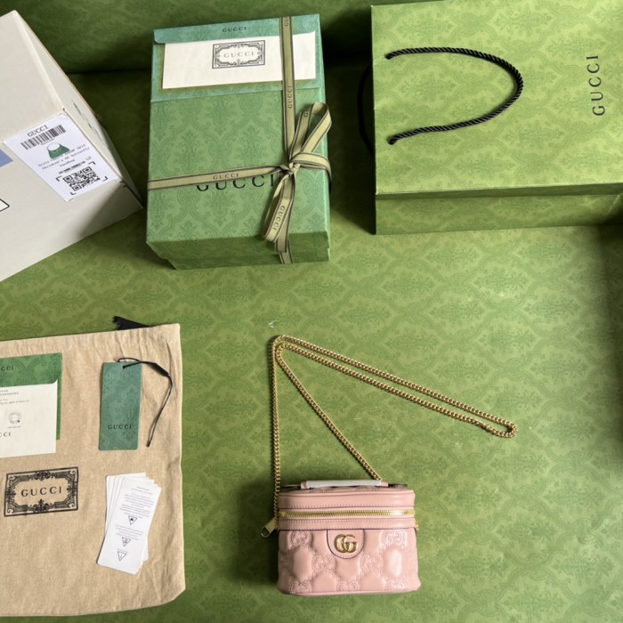 Handbag Gucci 723770 size 16*40.5*5 cm