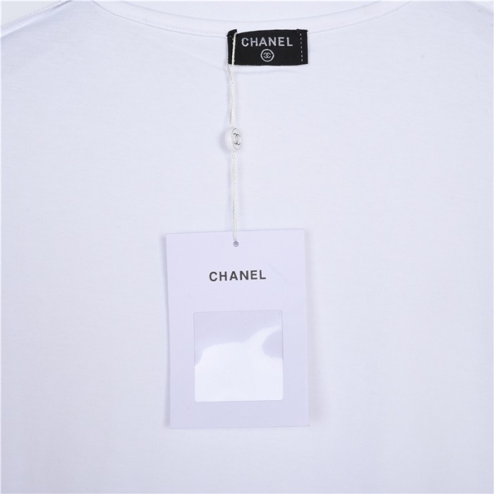 Clothes CHANEL 17