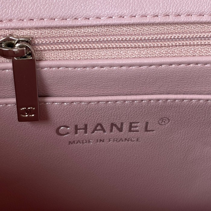 Handbag Chanel size 17 cm