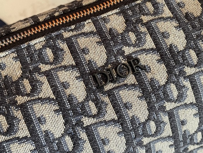 Handbag Dior 93304 size 21.3x12.5x12.5 cm