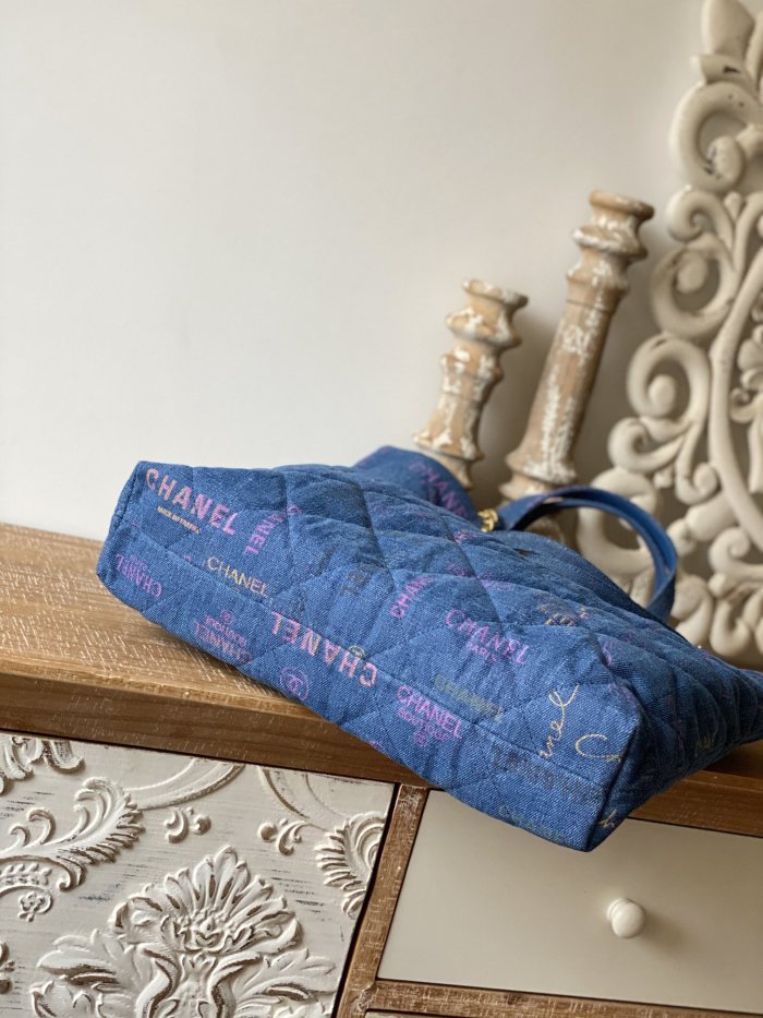 Handbag Chanel 3128 size 51x43x3 cm