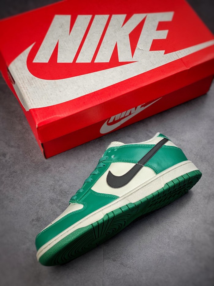 Nike Dunk Low SE Lottery Pack Malachite Green