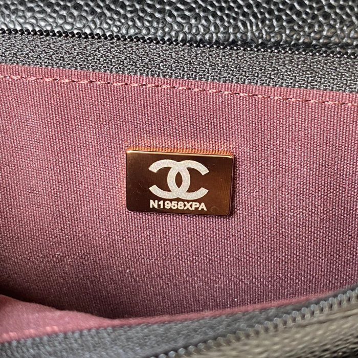 Handbag Chanel size 19 cm