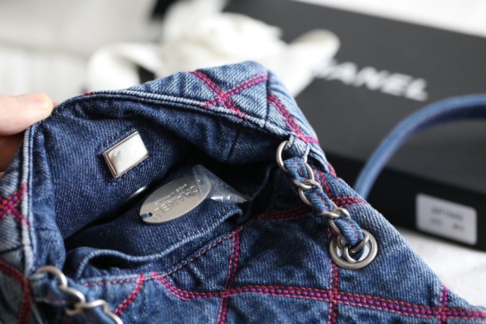 Handbag Chanel size 22 cm