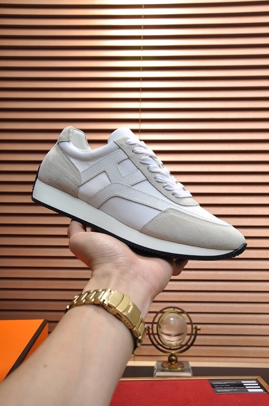 Hermes Low Top sneaker 28