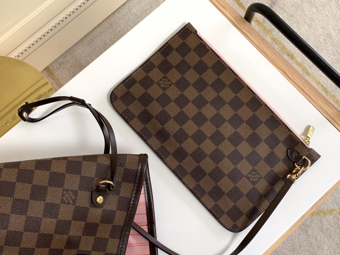 Handbag Louis Vuitton M41603 40995 size 32*29*17