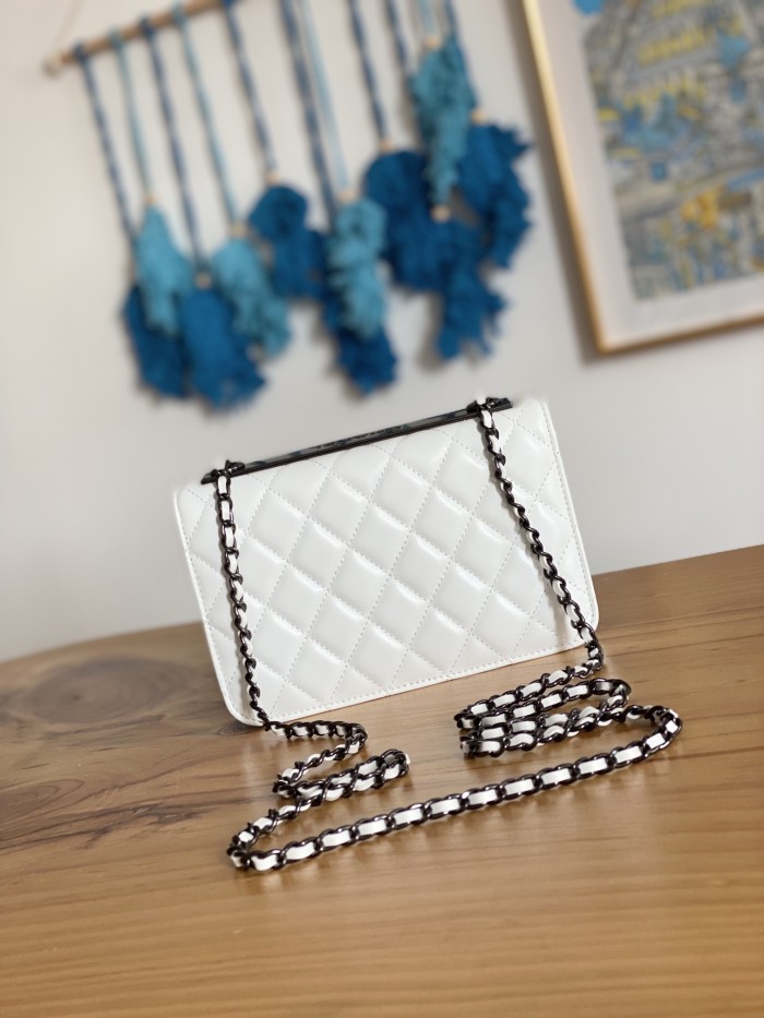 Handbag Chanel 88632 size 19 cm