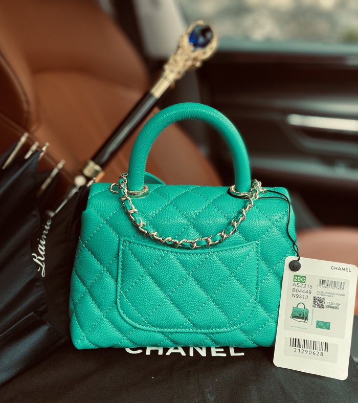 Handbag Chanel AS2215 size 𝟏𝟑*𝟏𝟗*𝟗 𝑐𝑚