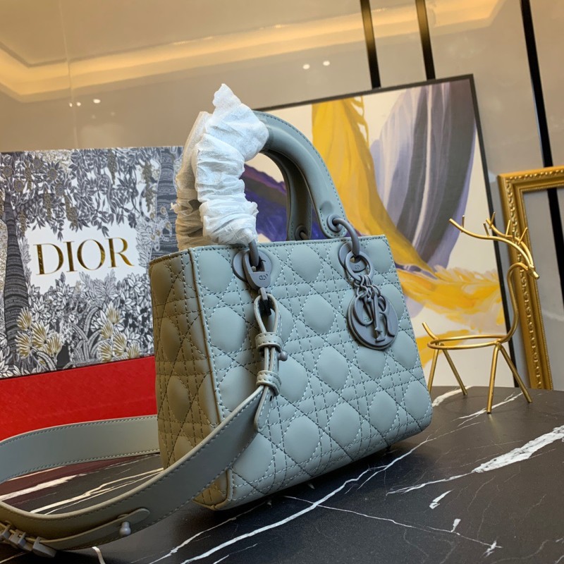 Lady Dior 戴妃 20x17x9CM