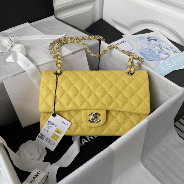 Handbag Chanel A01112 size 15.5x25.5x6.5 cm