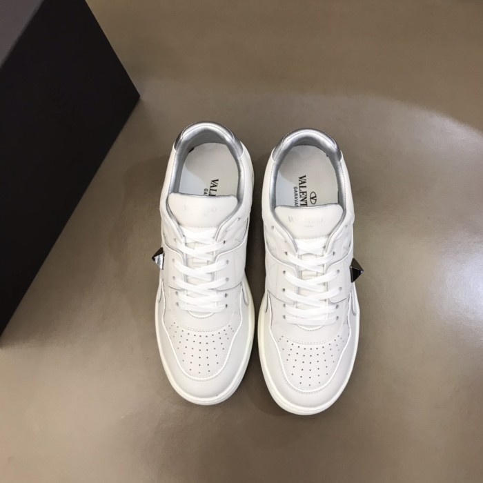 Valentino Garavani One Stud Low-top sneakers 14